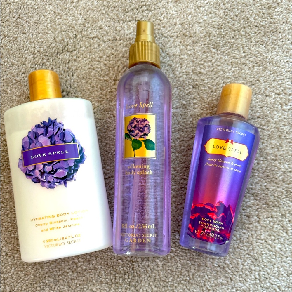 SOLD ❌ Victoria’s secret love spell set
